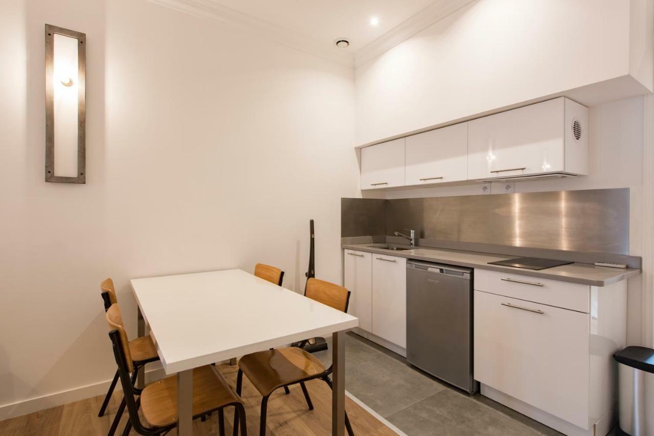 Apartment F2 Mezzanine Centre 1 Min De La